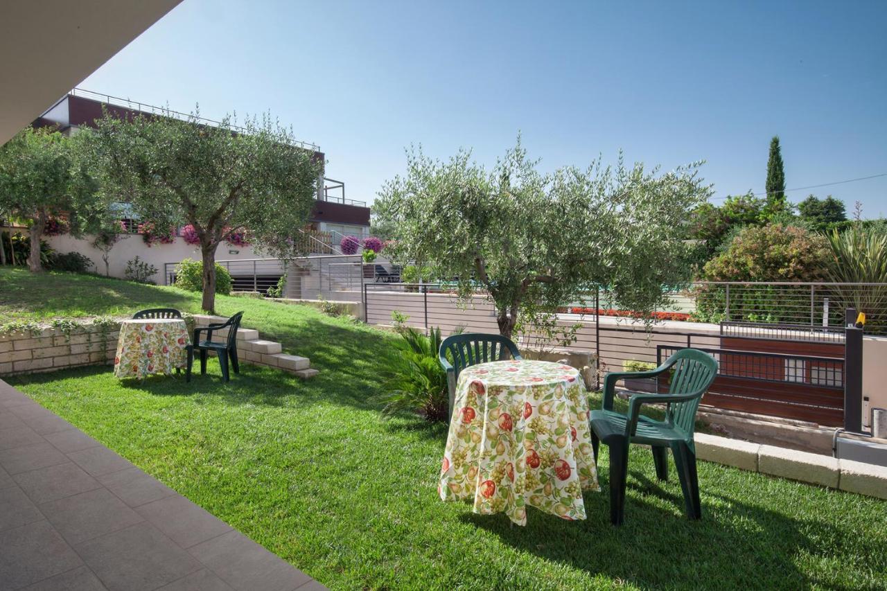 Villa Aurora-Holiday Home Apt 2 巴多利诺 外观 照片
