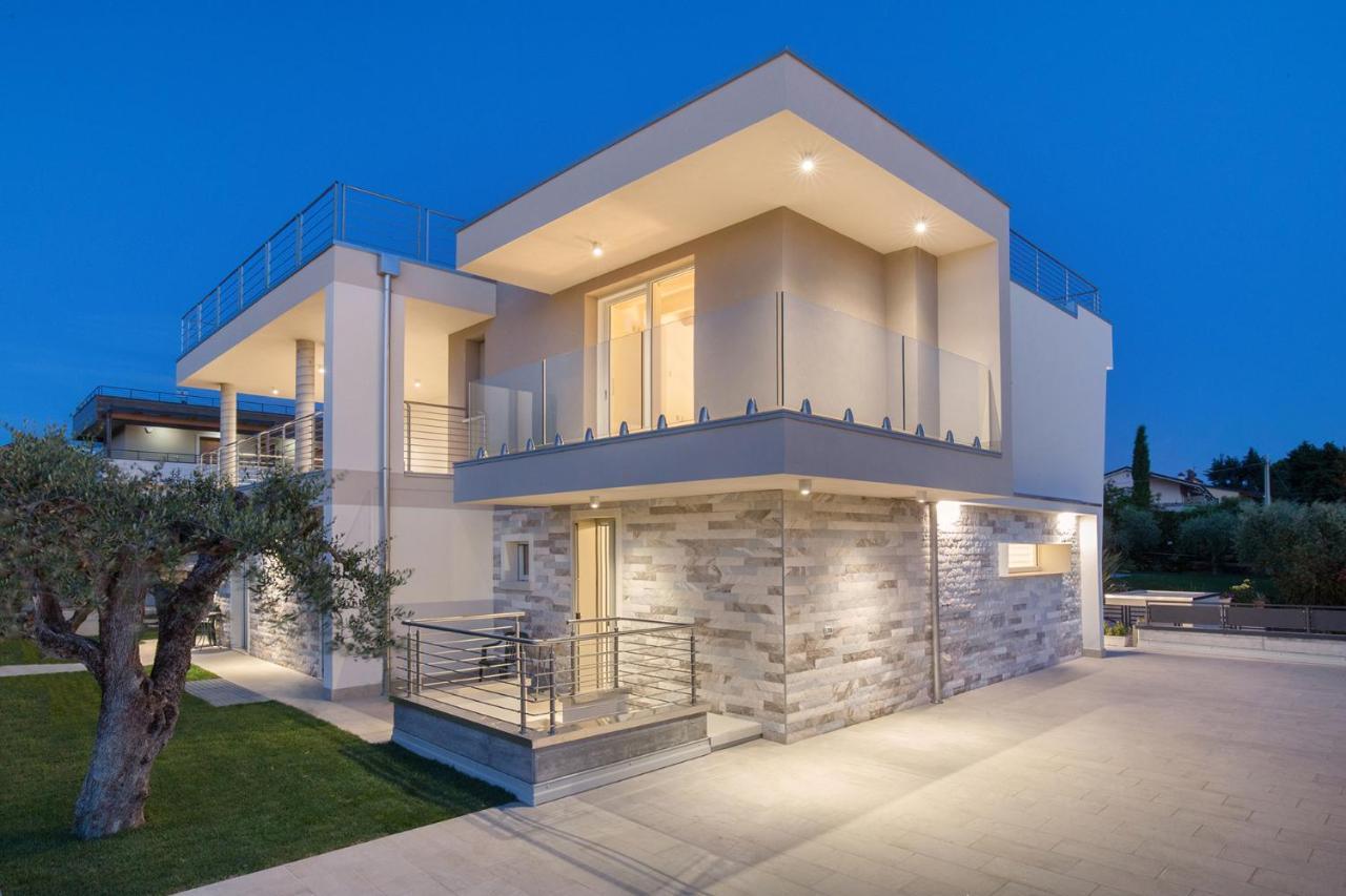 Villa Aurora-Holiday Home Apt 2 巴多利诺 外观 照片
