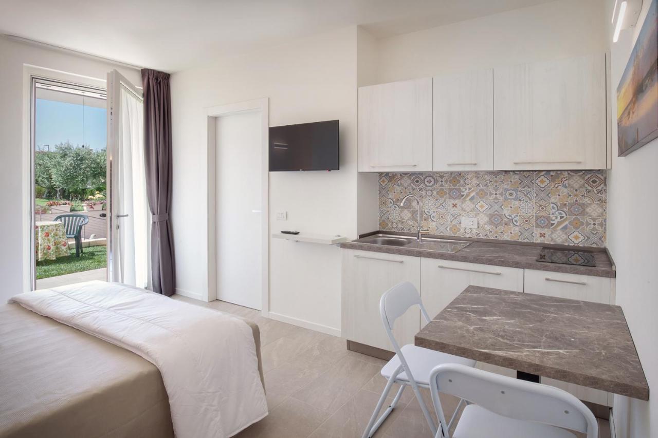 Villa Aurora-Holiday Home Apt 2 巴多利诺 外观 照片